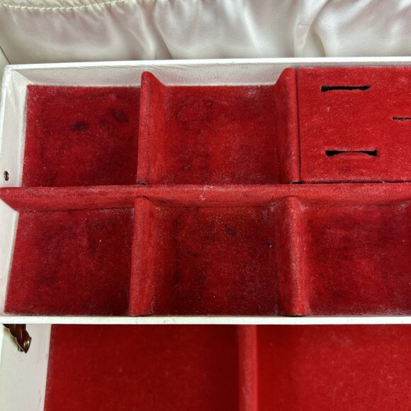 Vintage MCM Jewelry Box Cream Red Satin & Velvet Interior 3 Tier Made In Canada - Picture 4 of 16